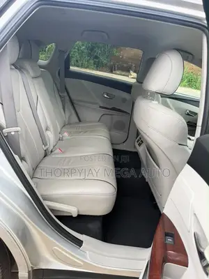 Toyota Venza V6 AWD 2010 Silver