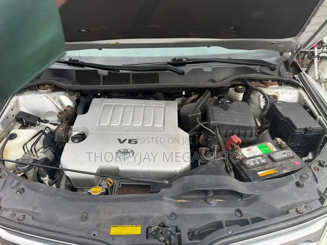 Toyota Venza V6 AWD 2010 Silver