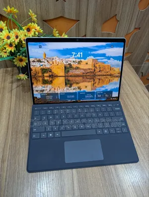 Laptop Microsoft Surface Pro 10 64GB Intel Core Ultra 7 SSD 1T