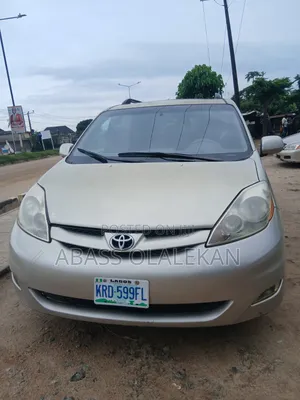 Toyota Sienna 2007 Silver