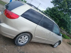 Toyota Sienna 2007 Silver