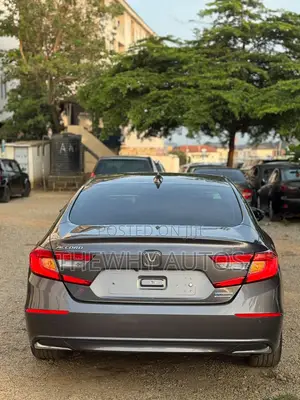 Honda Accord Touring 2.0T 2018 Gray