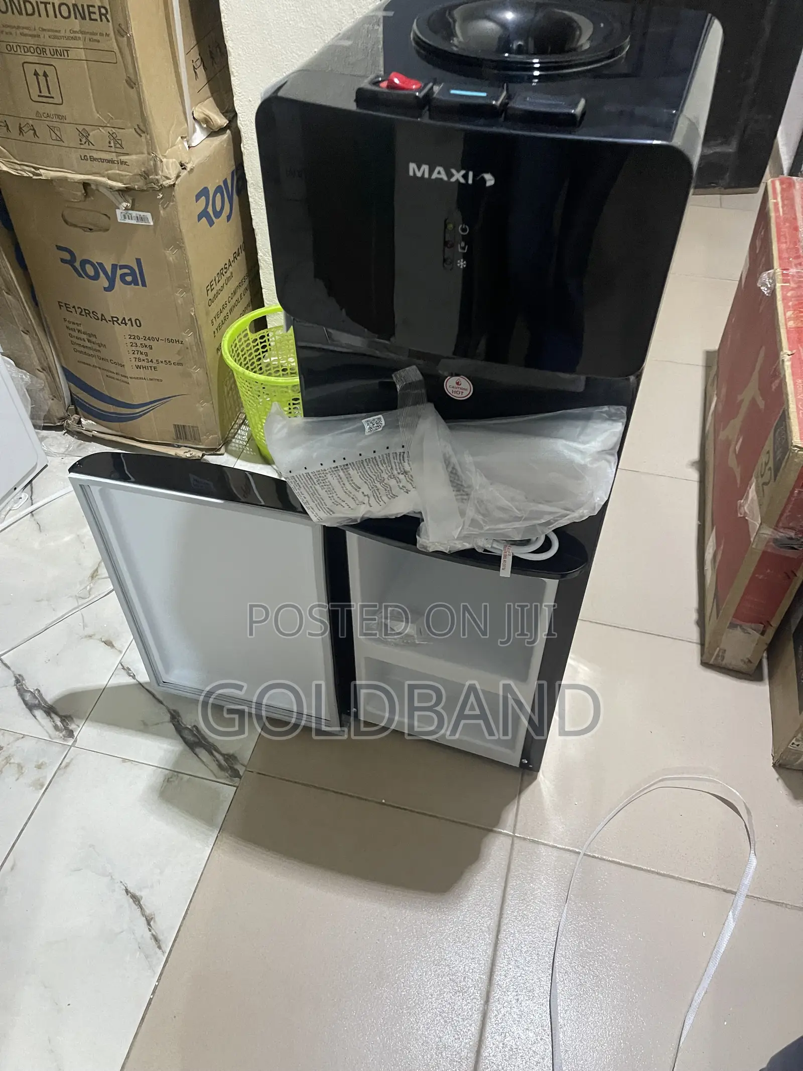 Maxi YL1663S-W Hot Cold Water Station