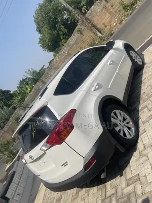 Toyota RAV4 Limited 4dr SUV AWD (2.5L 4cyl 6A) 2015 White
