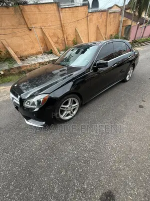 Mercedes-Benz E350 Base 4Matic Sedan AWD (3.5L 6cyl 7A) 2014 Black