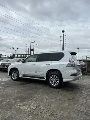 Lexus GX 460 Luxury 2016 White
