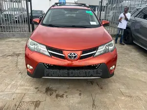 Toyota RAV4 XLE 4dr SUV (2.5L 4cyl 6A) 2015 Orange