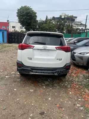 Toyota RAV4 2015 White