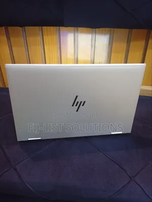 Laptop HP EliteBook 1030 8GB Intel Core i7 SSD 256GB