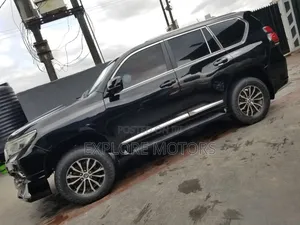 Toyota Land Cruiser Prado 2011 Black