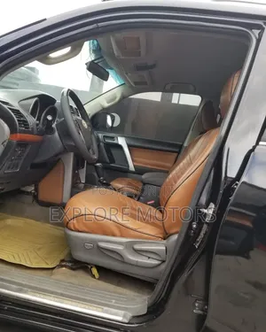Toyota Land Cruiser Prado 2011 Black