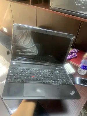 Laptop Lenovo IdeaPad 5 Slim 13th Gen i7 4GB Intel Pentium SSD 128GB