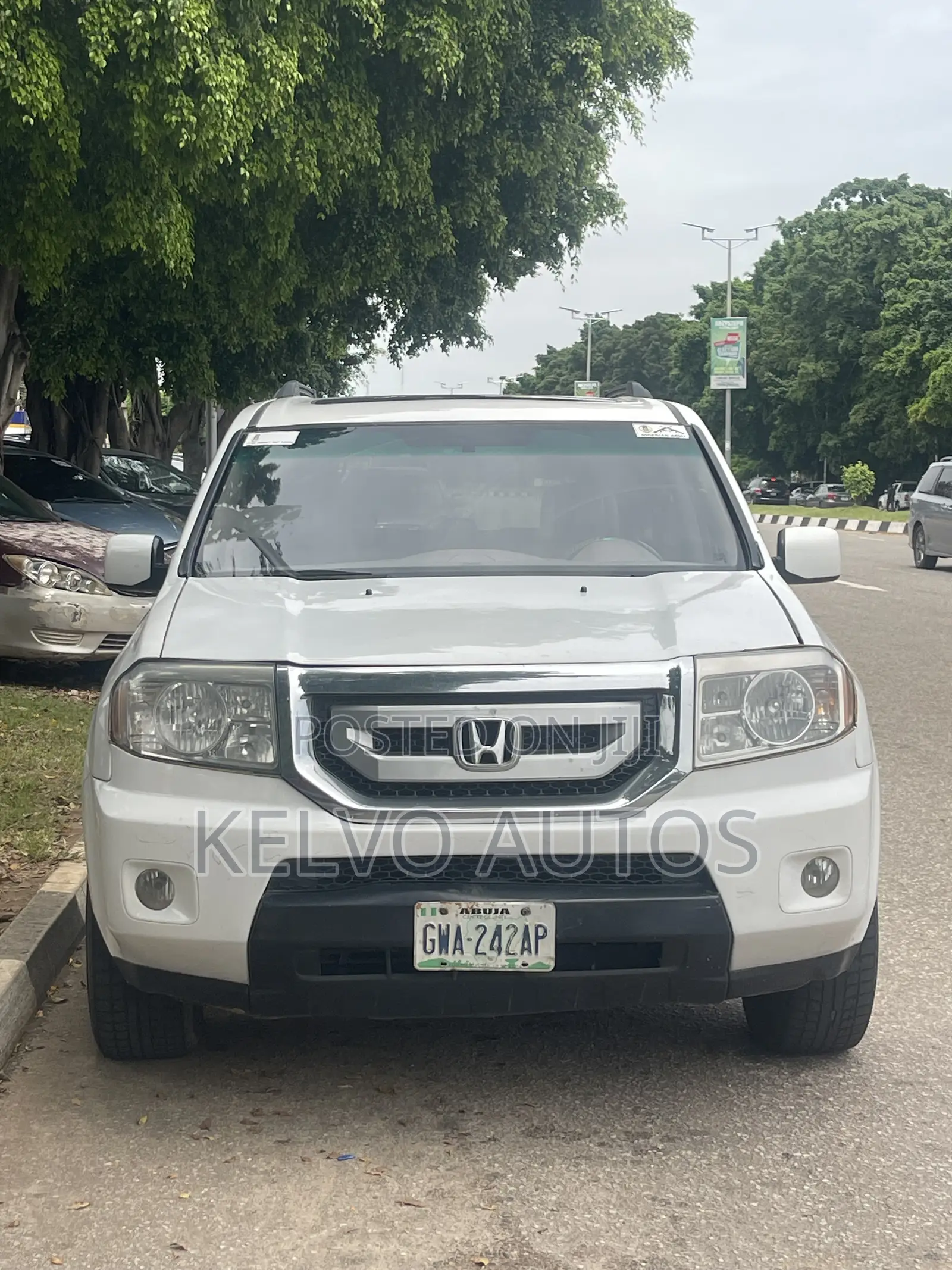 Honda Pilot 2010 White