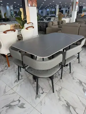 A Modern Dining Luxury Set