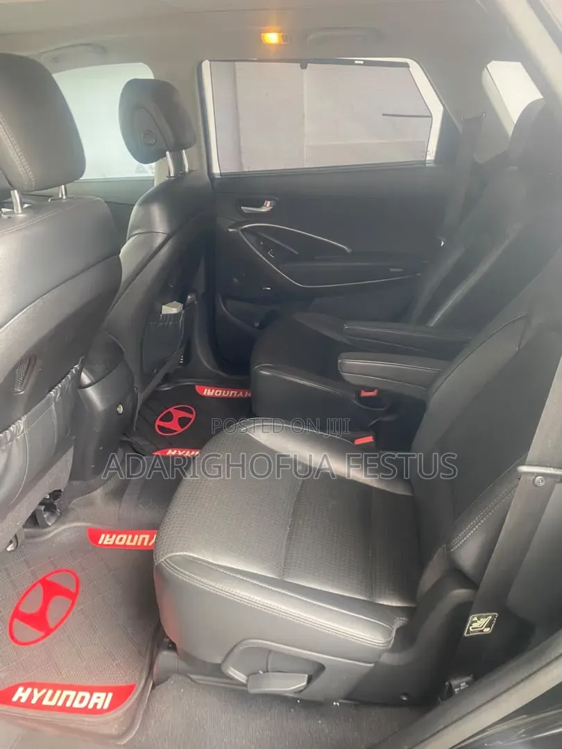 Hyundai Santa Fe 2018 Gray