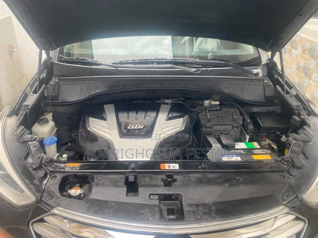 Hyundai Santa Fe 2018 Gray