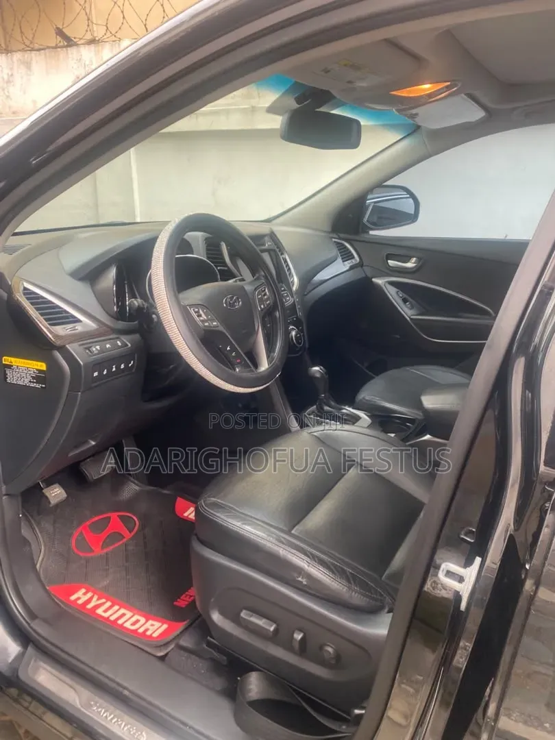 Hyundai Santa Fe 2018 Gray