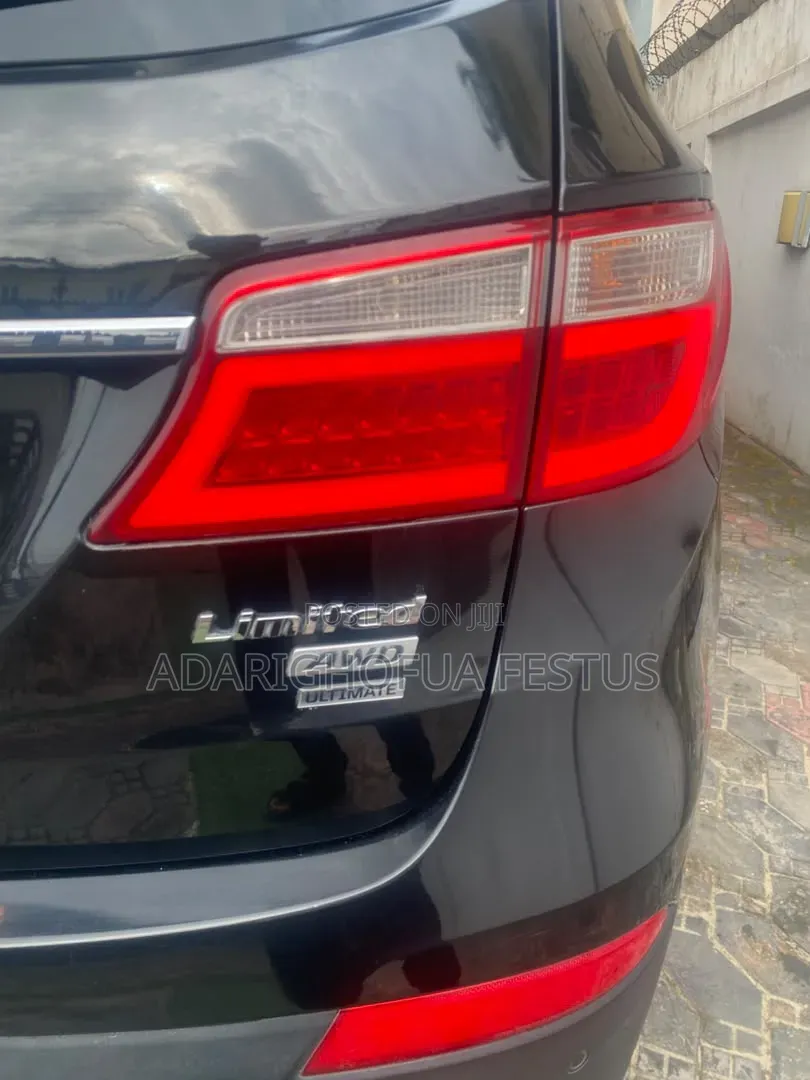 Hyundai Santa Fe 2018 Gray