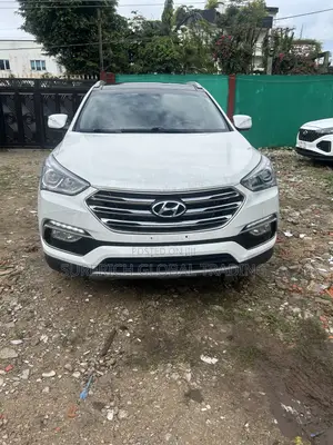 Hyundai Santa Fe 2018 White