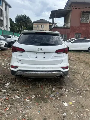 Hyundai Santa Fe 2018 White
