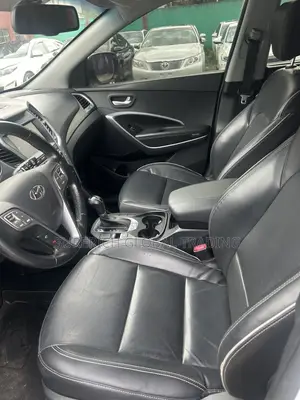 Hyundai Santa Fe 2018 White