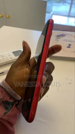 Apple iPhone 11 64 GB Gold