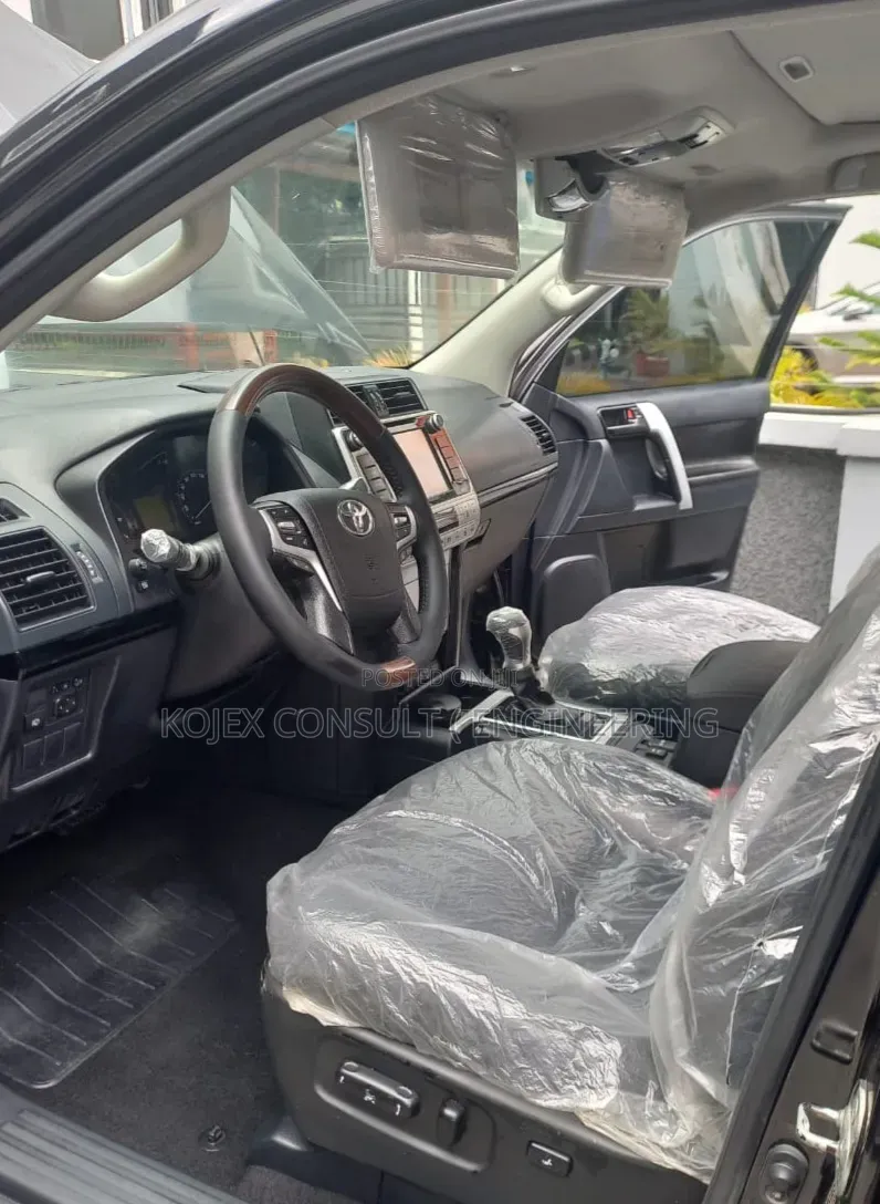 Toyota Land Cruiser Prado 2020 Black