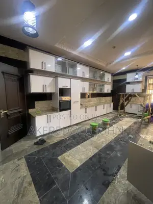 8bdrm Duplex in Katampe Extension for rent