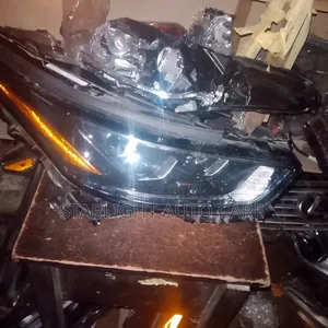 Headlamp Toyota Highlander 2020 Charger Type Right Available