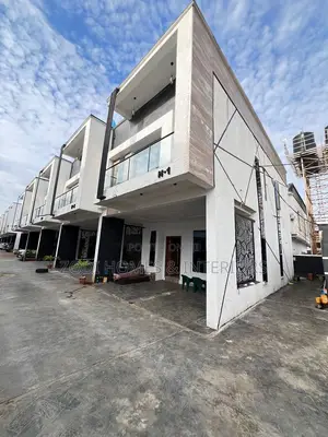 4bdrm Duplex in Lekki for rent