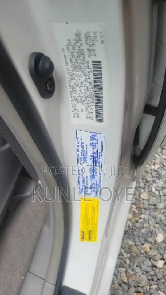 Toyota Highlander Limited V6 2005 White