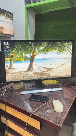Samsung 28 Inches Monitor