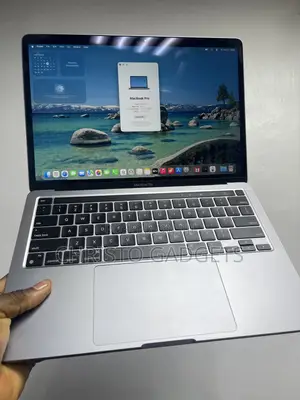 Laptop Apple MacBook Pro 2020 8GB Apple M1 SSD 256GB