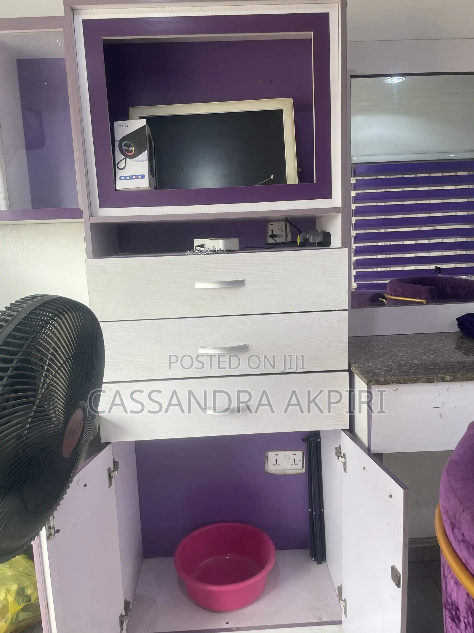 Make Up Station and Display Shelves