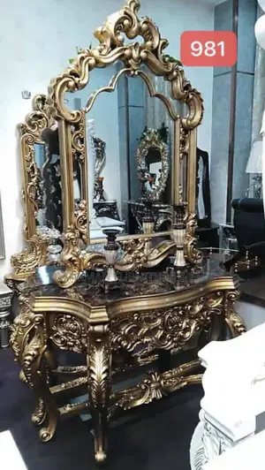 Table Console With Matching Wall Mounted Mirror