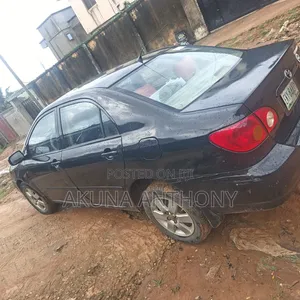 Toyota Corolla 2004 Black