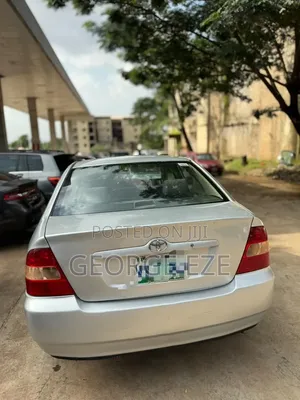 Toyota Corolla 2003 Gold