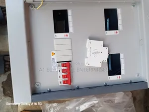 Modern D4 3phase Distribution Board HPL