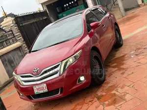 Toyota Venza 2014 Red