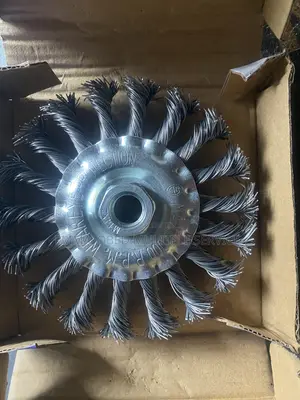 Twist Knot Wire Brush (4 Inches)