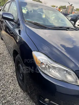 Toyota Matrix 2010 Blue
