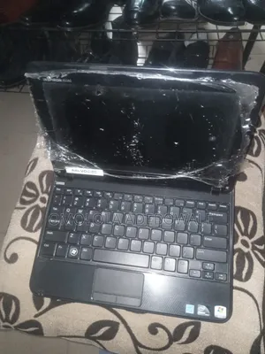 Laptop Dell Adamo XPS 2GB Intel Atom HDD 320GB