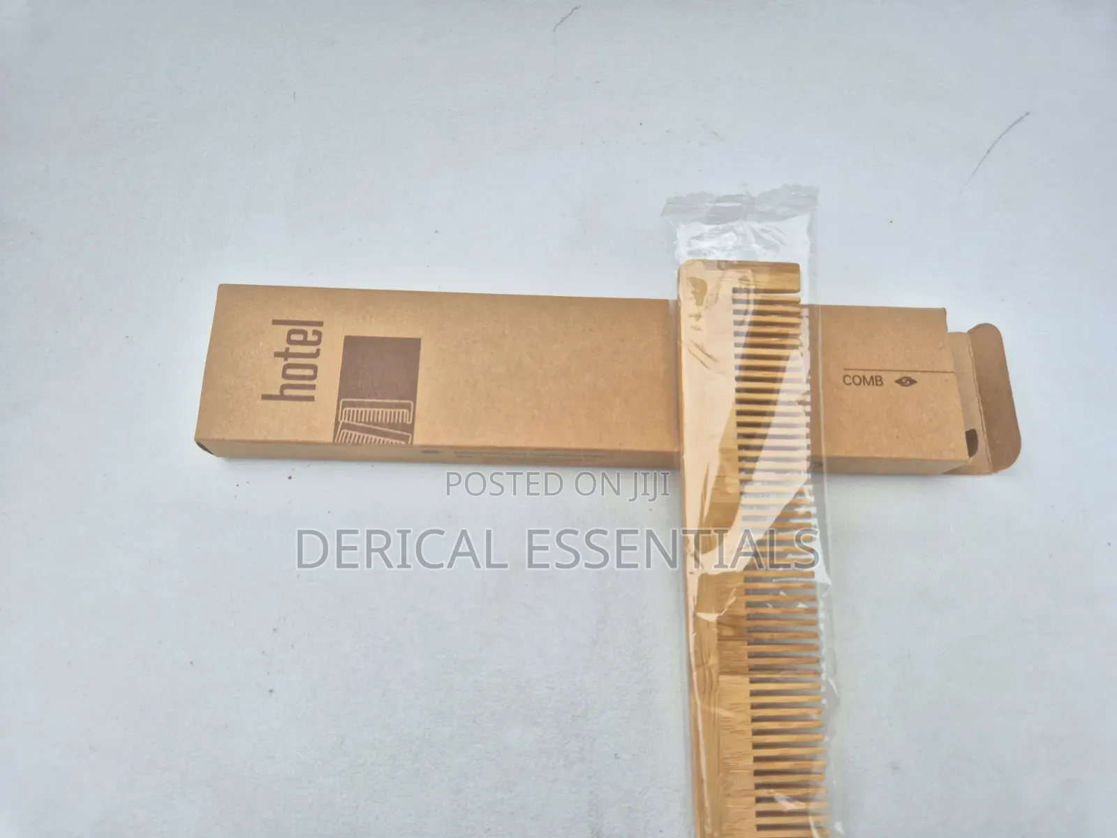 Standard Hotel Comb