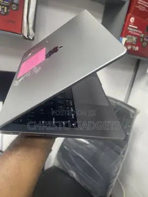 Laptop Apple MacBook Pro 2023 M2 16GB Apple M2 SSD 512GB