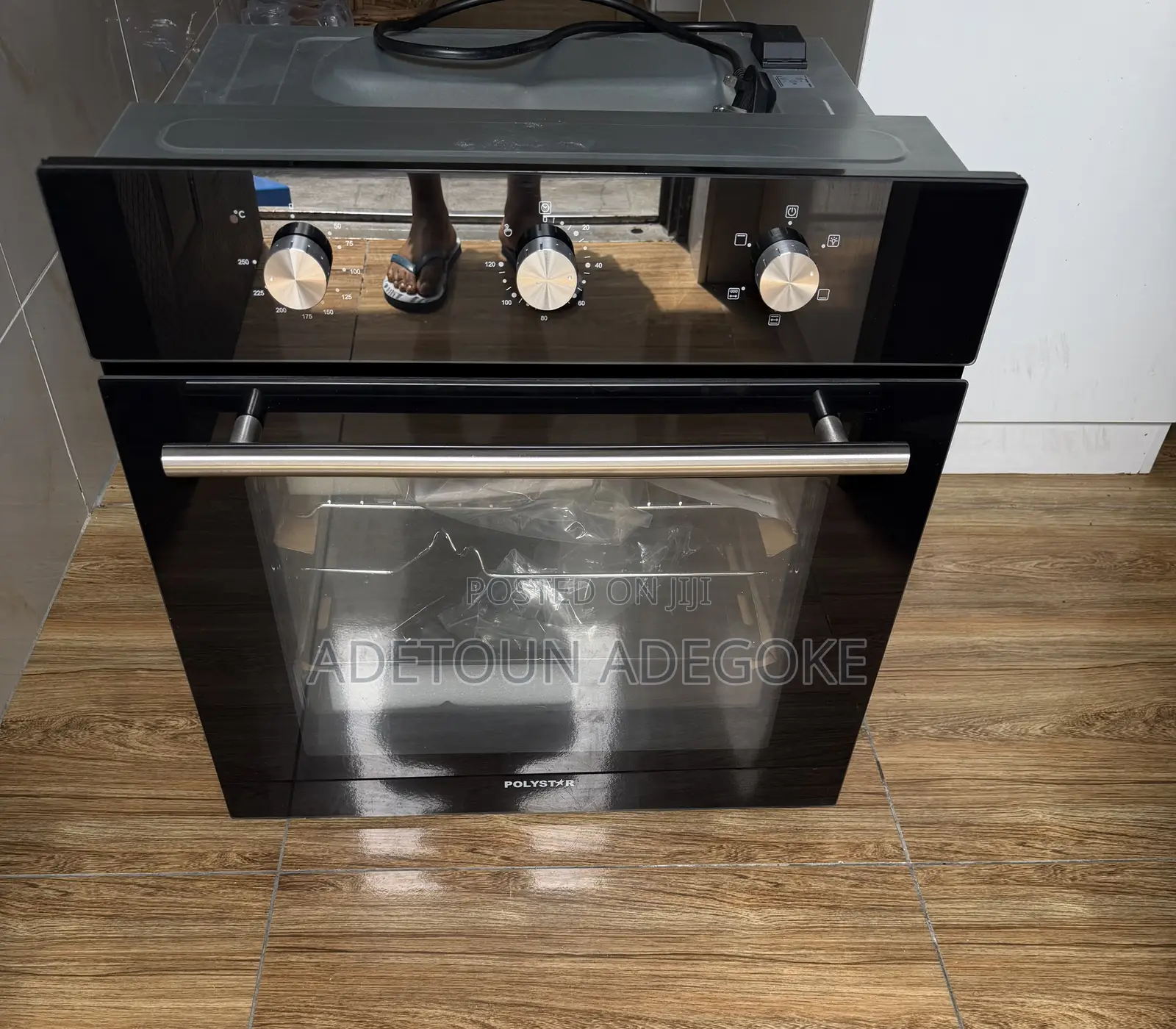 A Brand New Built in Polystar Oven ( Eletric )