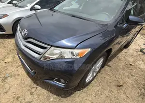 Toyota Venza XLE 4dr Wagon AWD (2.7L 4cyl 6A) 2015 Blue