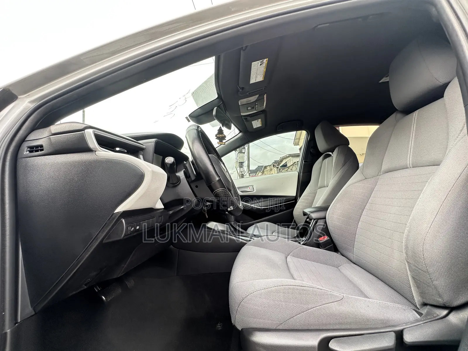 Toyota Corolla SE 2022 Silver