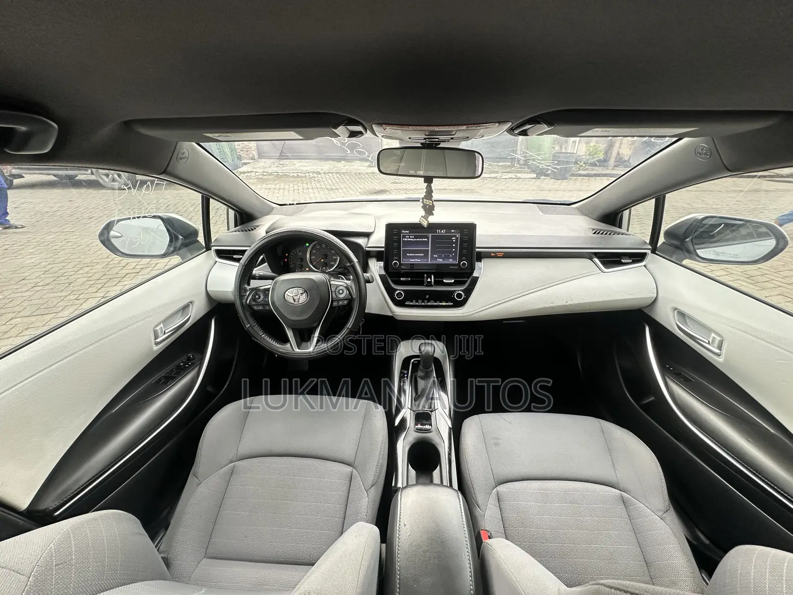 Toyota Corolla SE 2022 Silver