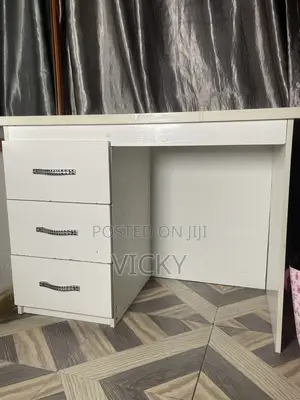 Fancy Dressing Table With Storage for Sale