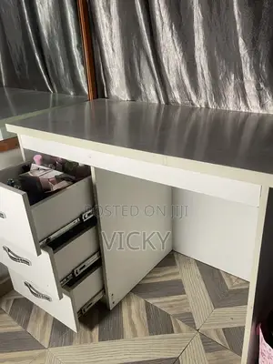 Fancy Dressing Table With Storage for Sale